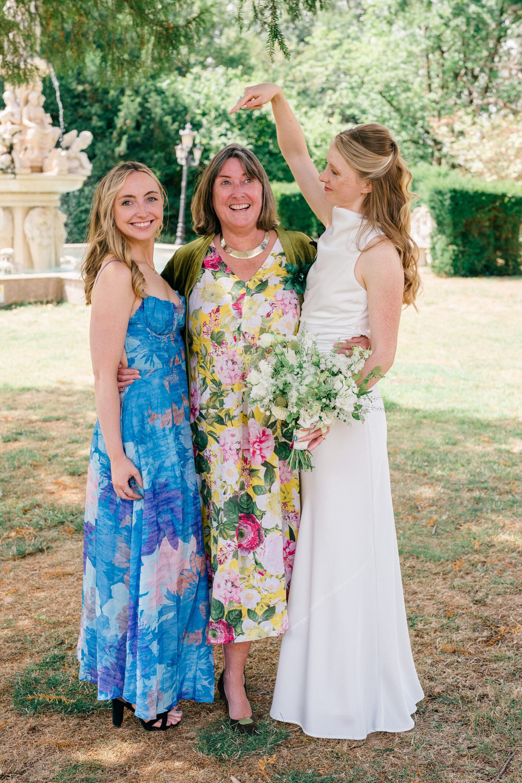 Small wedding guest group photo at Berwick Lodge, Bristol elopement photography